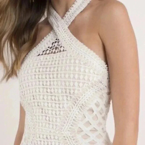 Tobi Bodycon Ivory Lace Crochet Overlay Halter Dress with Nude Slip S - Picture 3 of 9